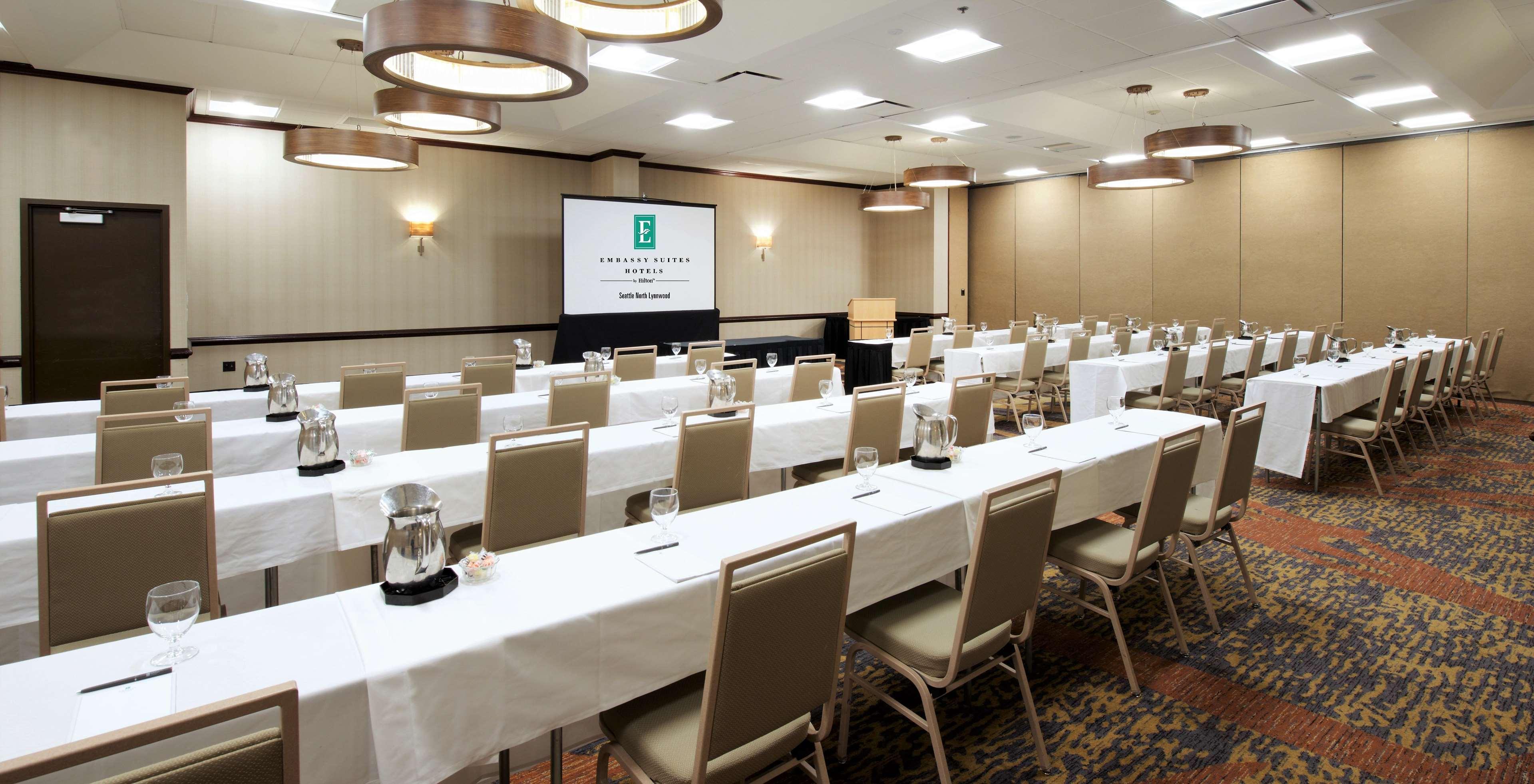 Embassy Suites By Hilton Seattle North Lynnwood Eksteriør bilde