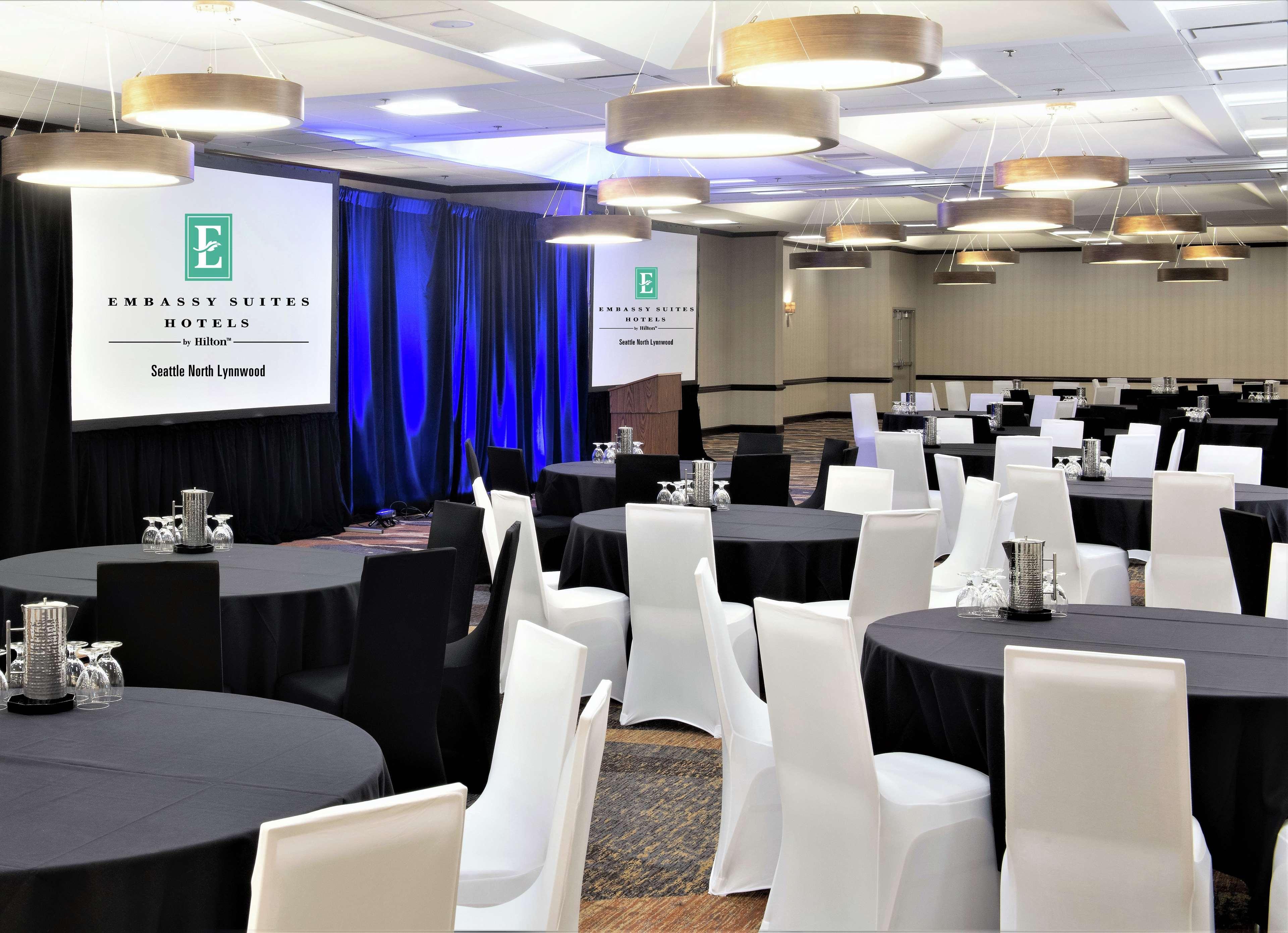 Embassy Suites By Hilton Seattle North Lynnwood Eksteriør bilde